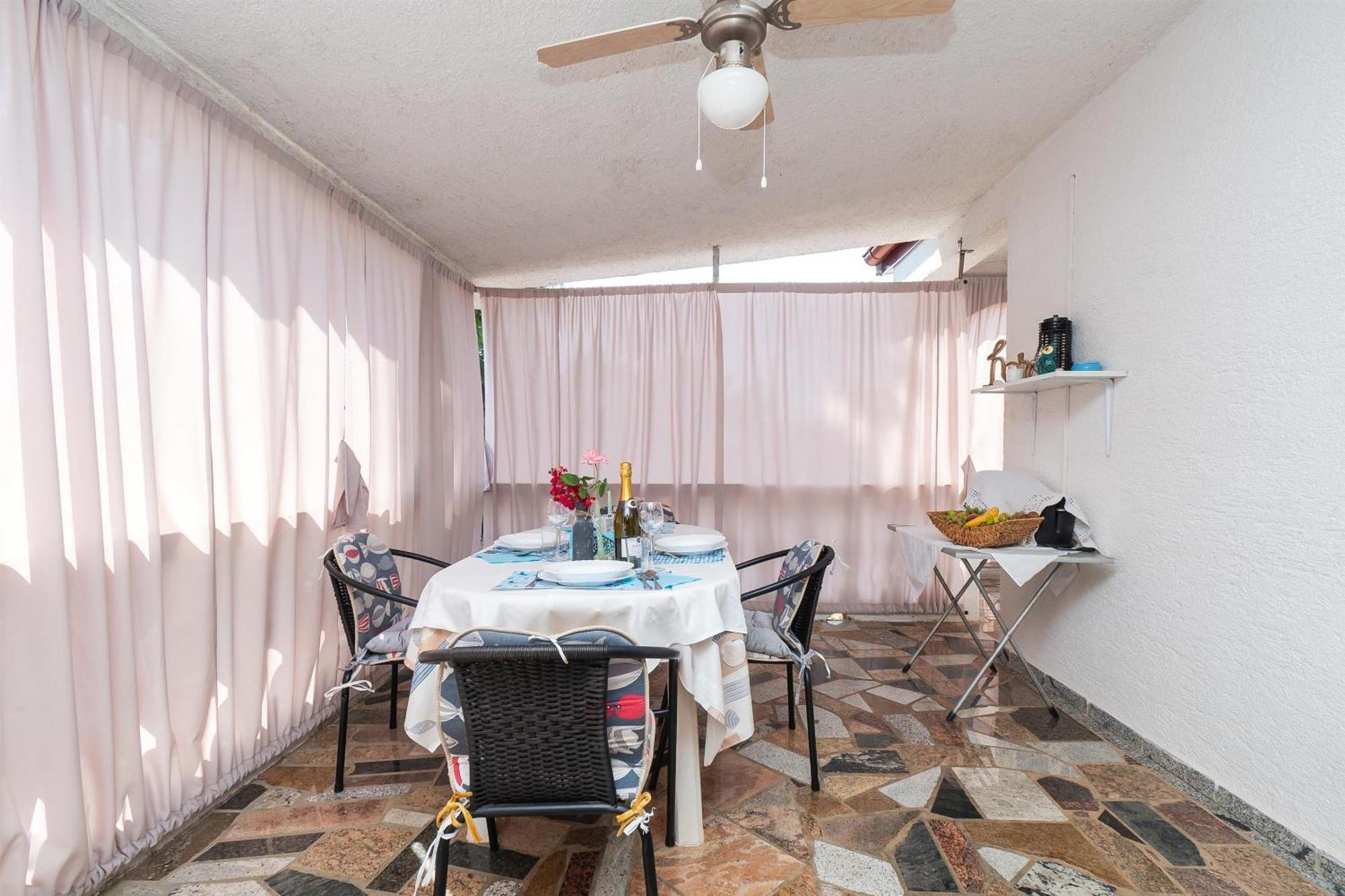 Apartments Stefani Vir Ngoại thất bức ảnh