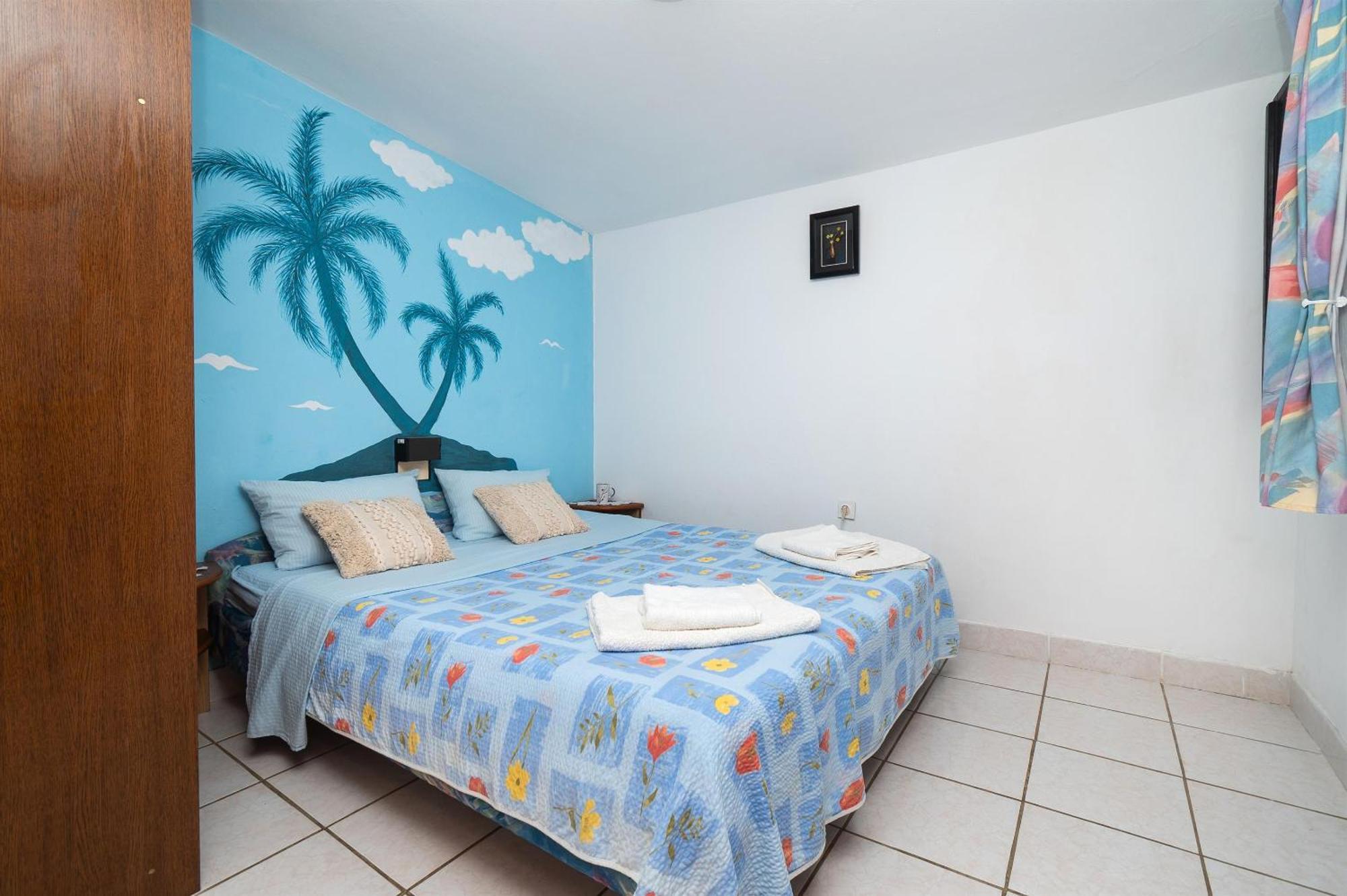 Apartments Stefani Vir Ngoại thất bức ảnh